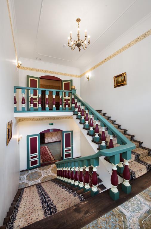 St. Peterburg Hotel Pärnu Buitenkant foto