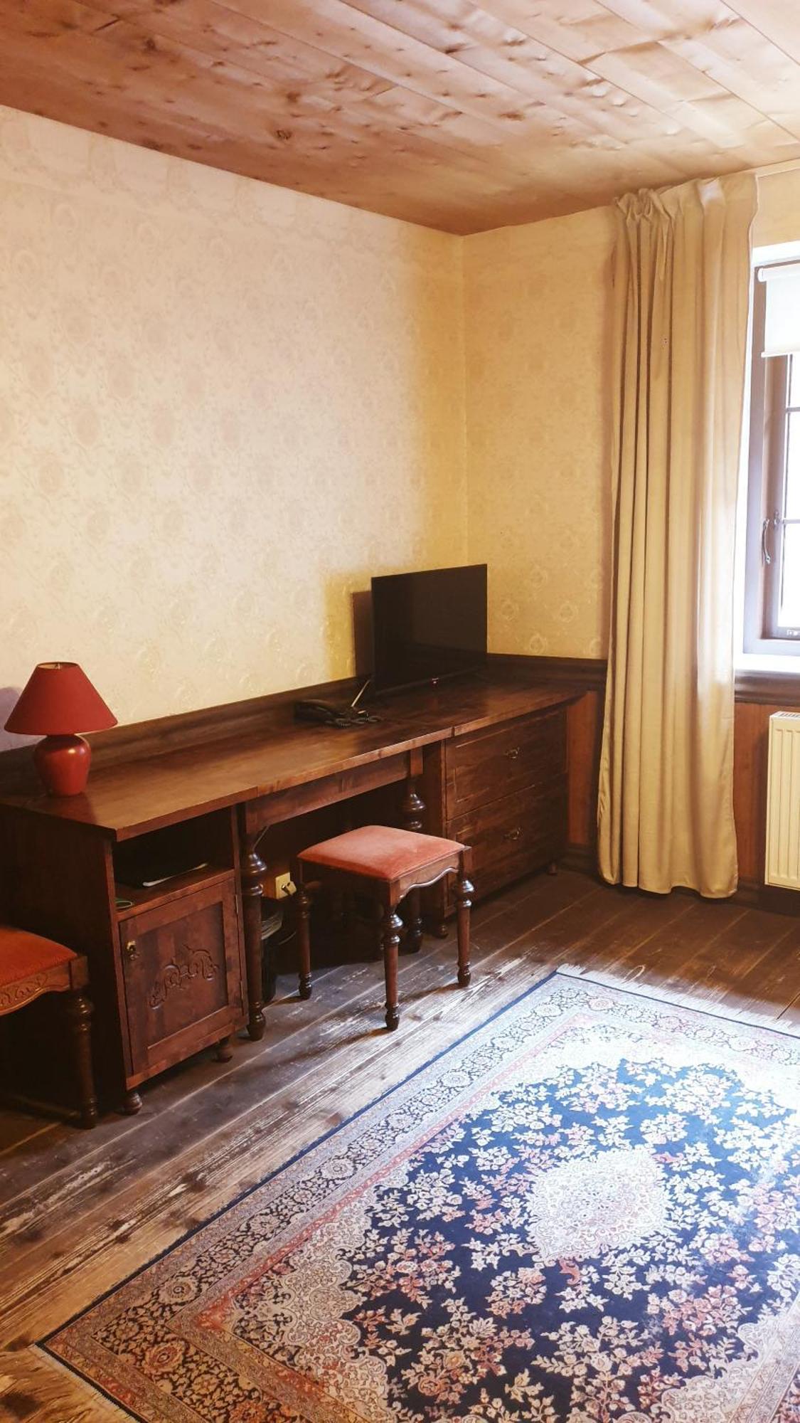 St. Peterburg Hotel Pärnu Buitenkant foto