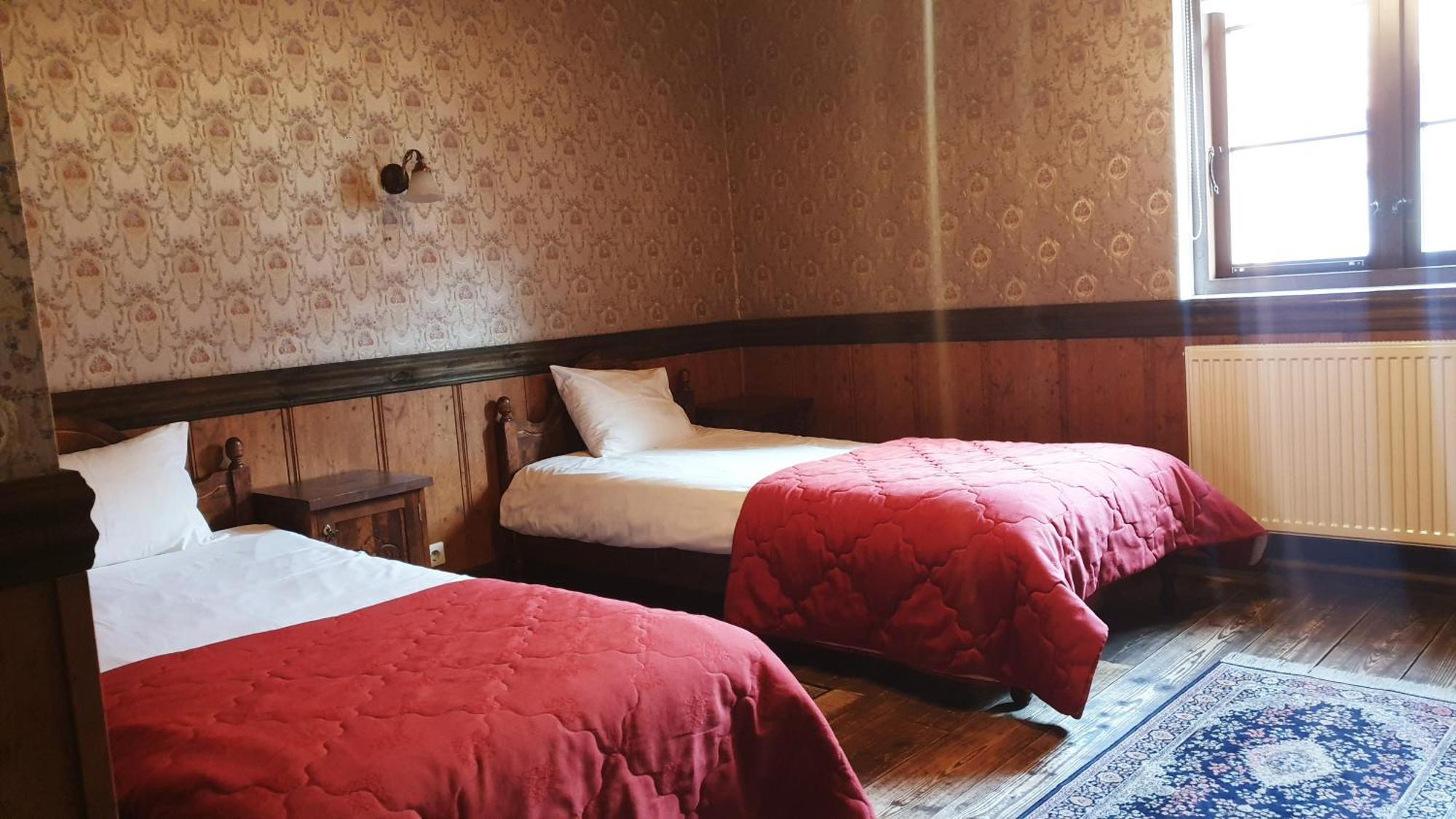 St. Peterburg Hotel Pärnu Buitenkant foto