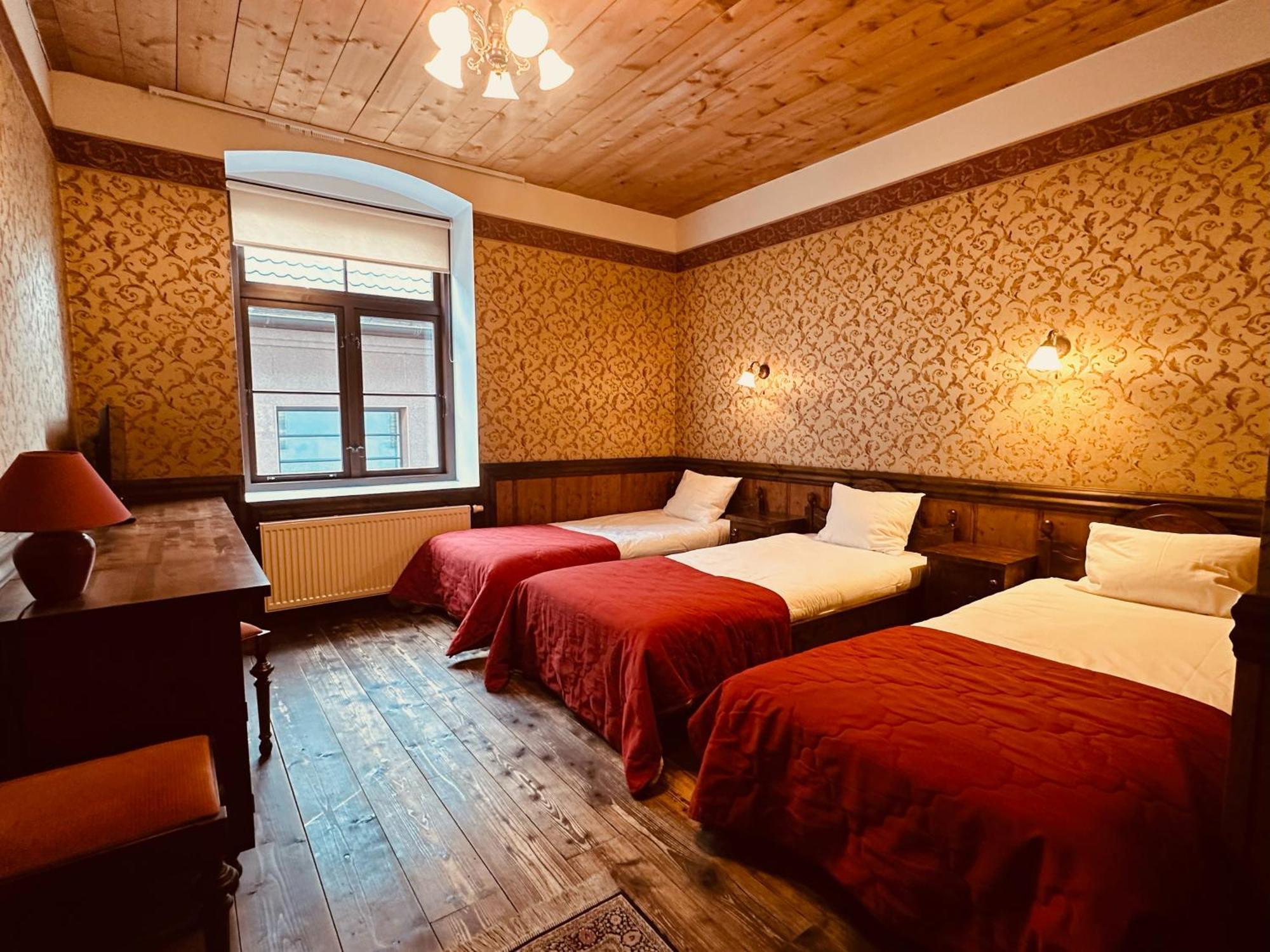 St. Peterburg Hotel Pärnu Buitenkant foto