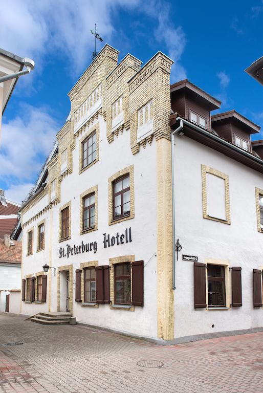 St. Peterburg Hotel Pärnu Buitenkant foto